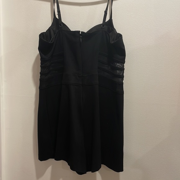 Black Rompers - Picture 2 of 2